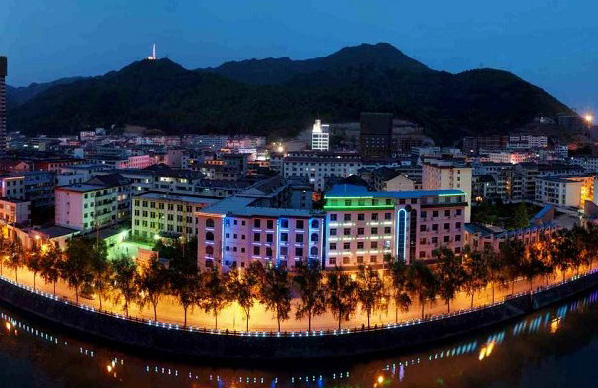 201712051512446203126470.jpg f.jpg